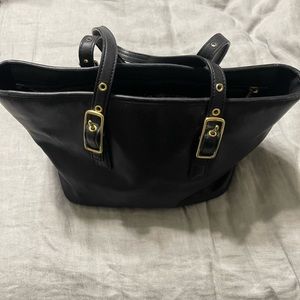 100% authentic Coach purse. Vintage leather